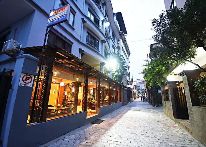 Sacred Boutique Отель