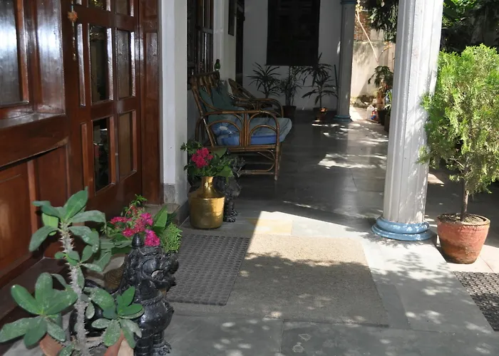 Sacred Boutique Отель